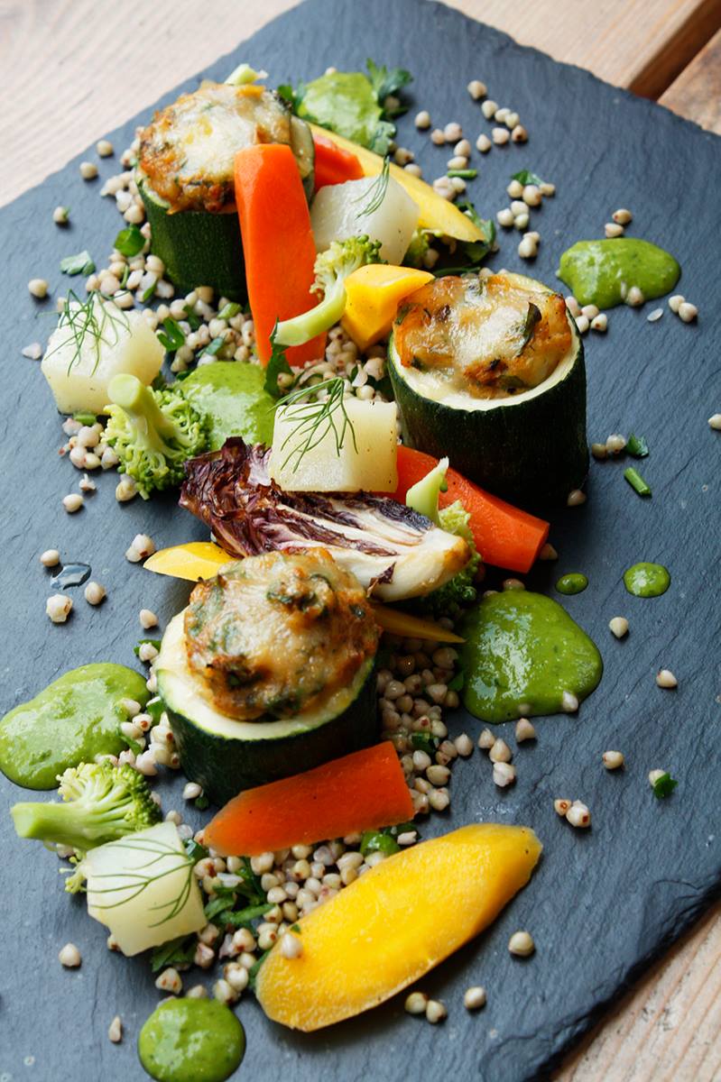 Courgette farcie aux légumes d'été